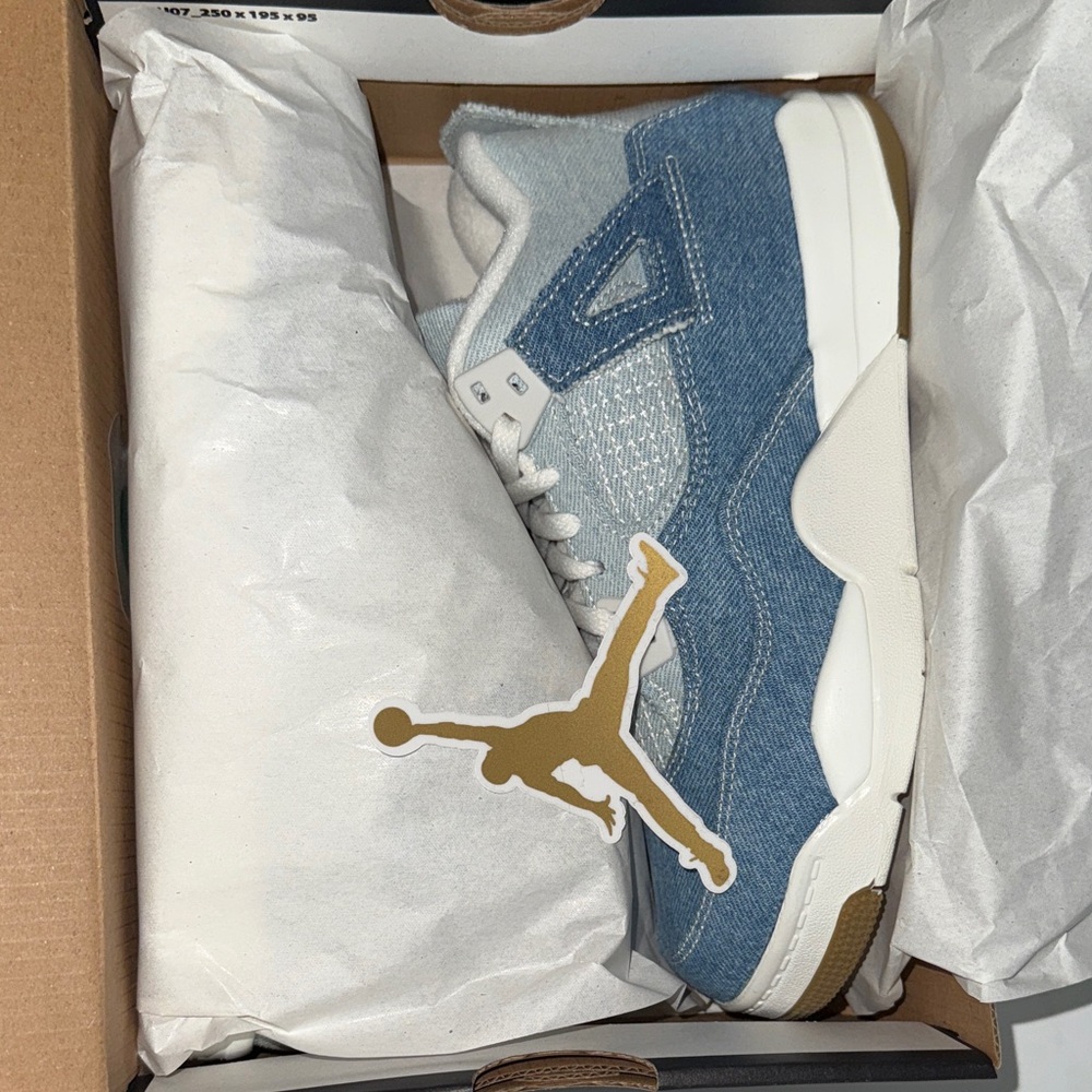 Jordan 4 Retro Tex in Blue and Metallic Gold